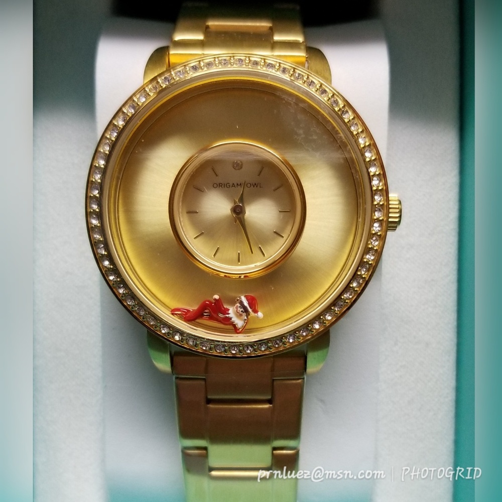 Origami Owl Gold Signature Living Locket Watch